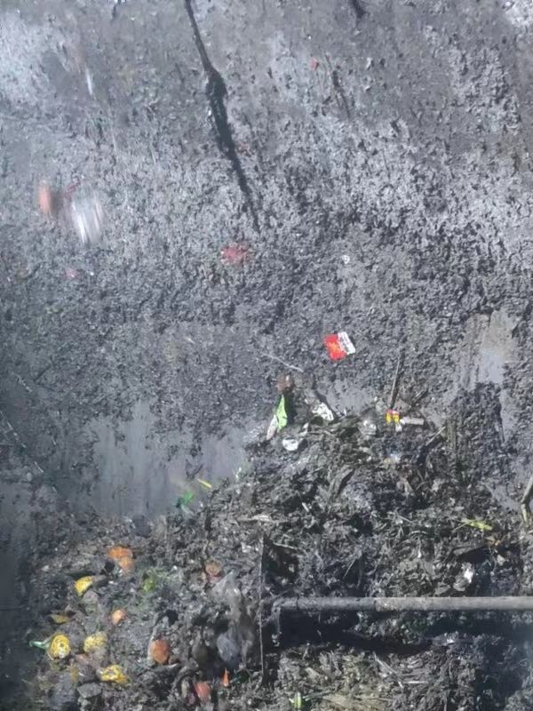 加乐镇污水池清理